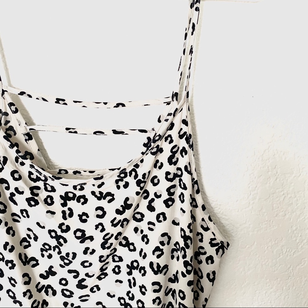 Leopard Detailing String Blouse - Picture 2 of 5